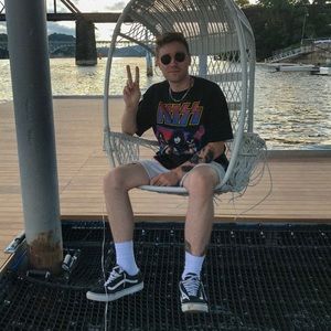 Meet your Posher, Dan